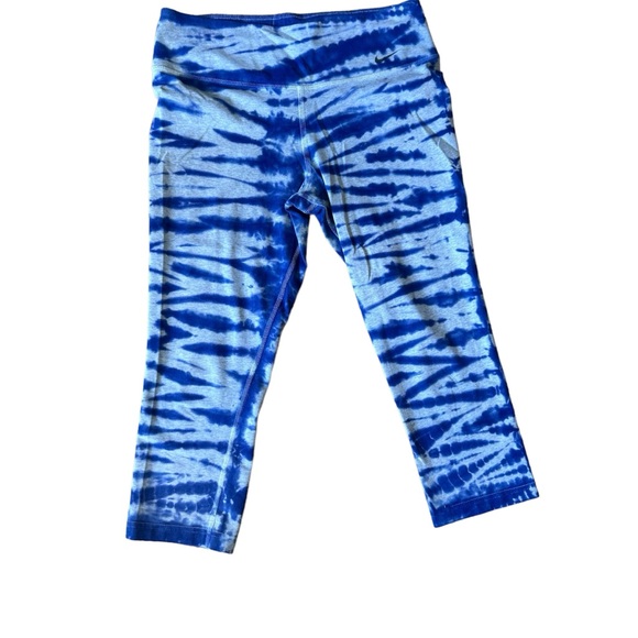 Nike Bundle Of 2 Capri Legging Blue & Black Size Medium - Picture 3 of 6
